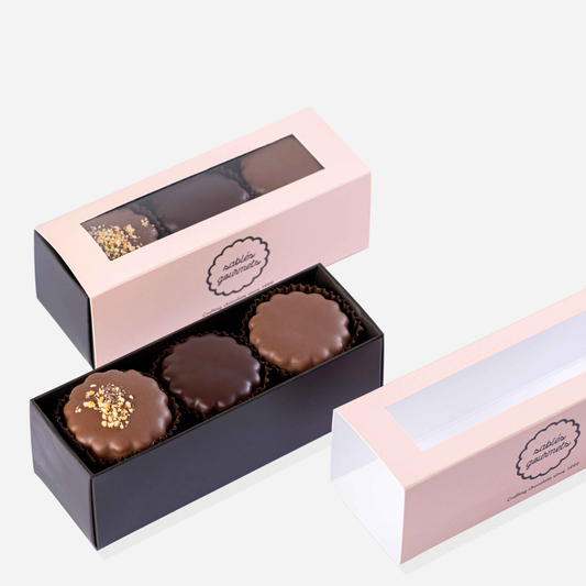 A compact and elegant box of mini Sablés, ideal for gifting or personal indulgence